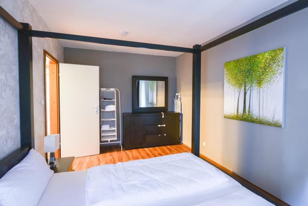 Comfortable 3 Room Apartment, Ideal For Messe Fair Ганновер Екстер'єр фото